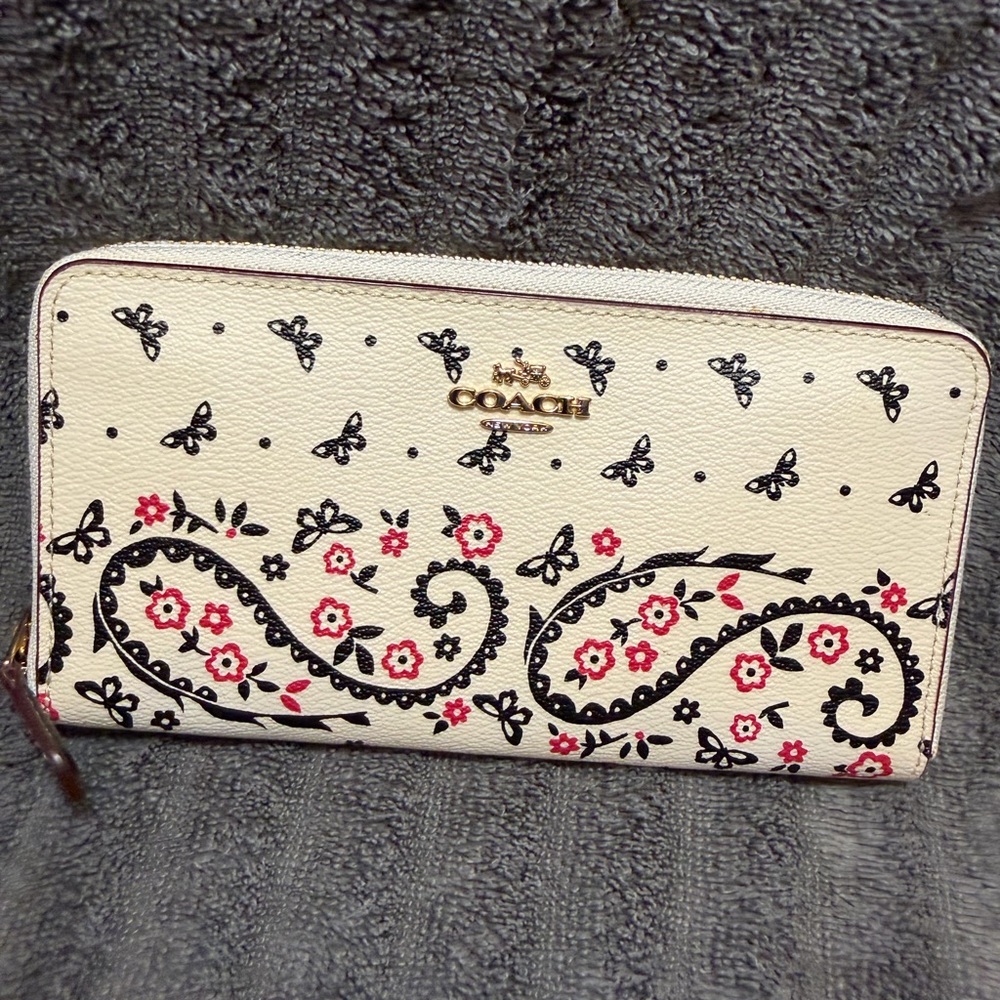 Coach Butterfly Bandana Accordion Zip Wallet in Chalk/Bright Pink-F59063